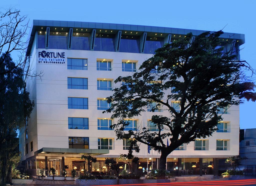 Fortune Park Vallabha - Member ITC Hotel Group, Hyderabad Exterior foto