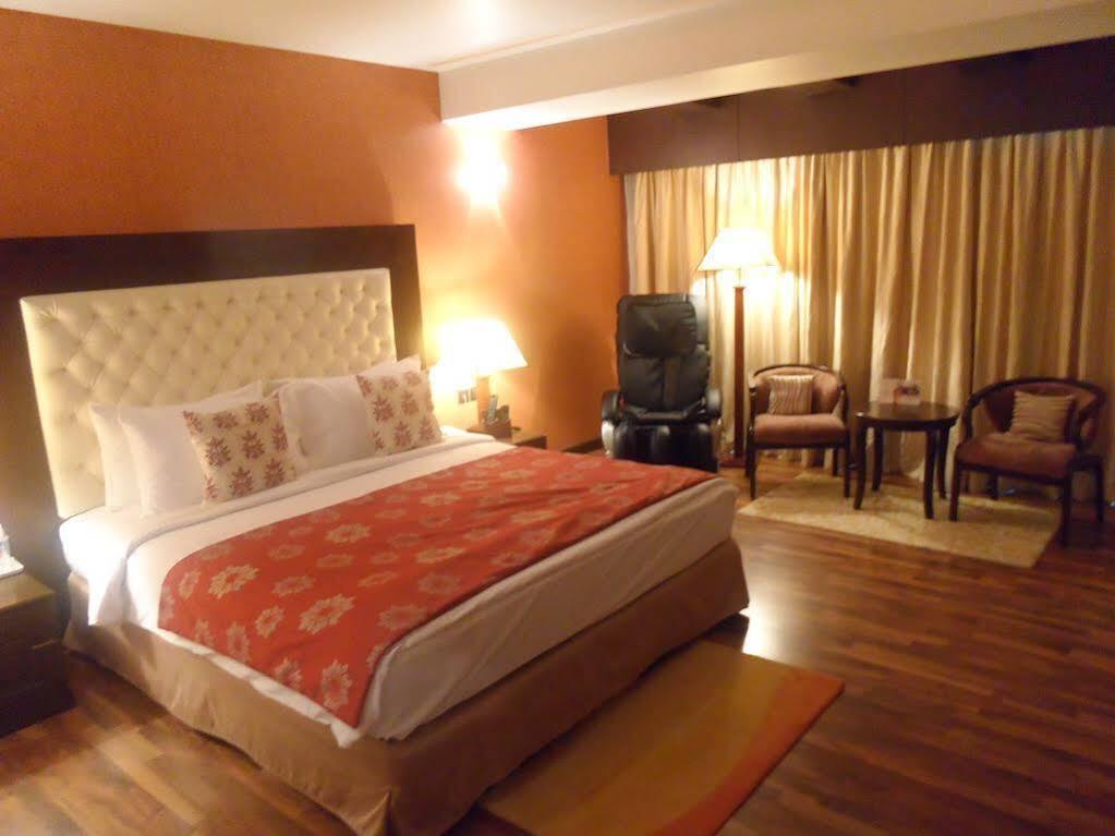 Fortune Park Vallabha - Member ITC Hotel Group, Hyderabad Exterior foto